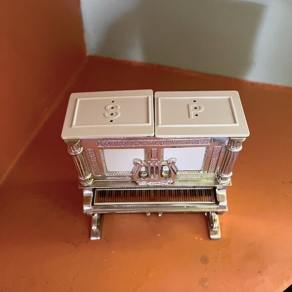 MCM 1950's Piano Salt & Pepper Shaker Silver 3 Piece - Picture 8 of 8